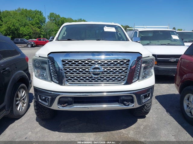 1N6AA1E51HN503222 Nissan Titan Sl