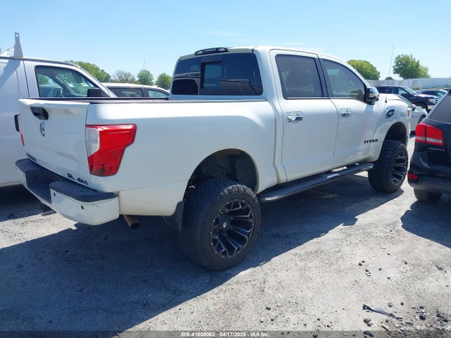 1N6AA1E51HN503222 Nissan Titan Sl