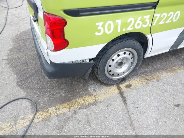 3N6CM0KNXFK727784 Nissan Nv200 S