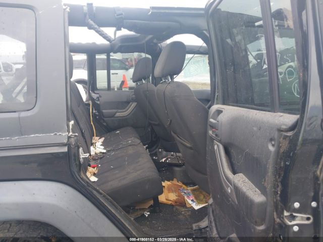 1C4BJWDGXEL294965 Jeep Wrangler Unlimited Sport