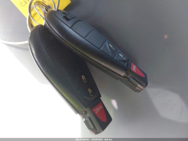 1C4PJLCB7KD114583 Jeep Cherokee Latitude Fwd