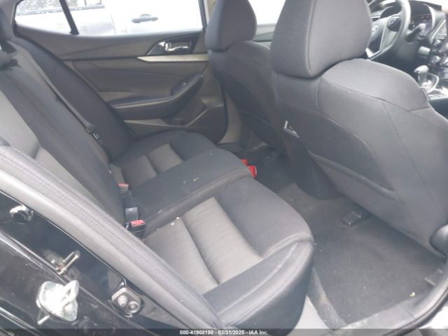 1N4AA6AP6GC400496 Nissan Maxima 3.5 S