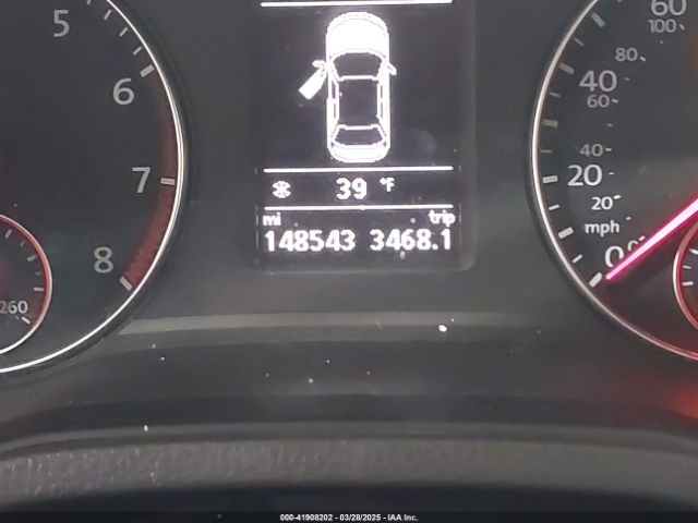 1VWBT7A36EC048803 Volkswagen Passat 1.8t Se
