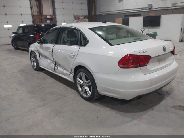 1VWBT7A36EC048803 Volkswagen Passat 1.8t Se