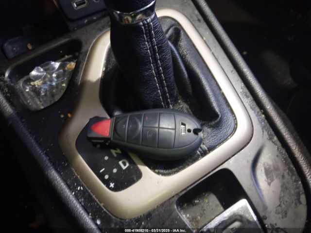 1C4PJLCB1EW155591 Jeep Cherokee Latitude