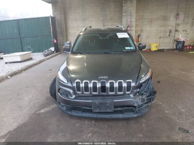 1C4PJLCB1EW155591 Jeep Cherokee Latitude