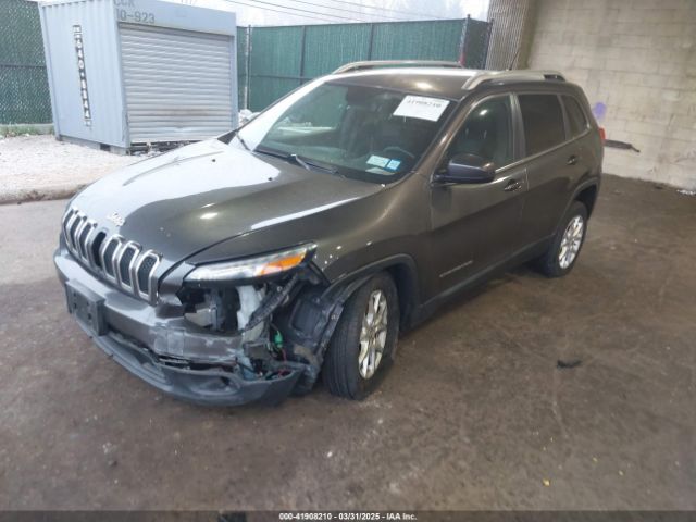 1C4PJLCB1EW155591 Jeep Cherokee Latitude