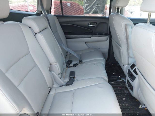 5FNYF6H92GB073650 Honda Pilot Touring
