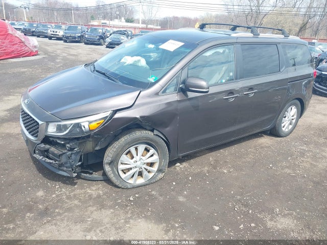 KNDMB5C11G6158934 KIA SEDONA LX