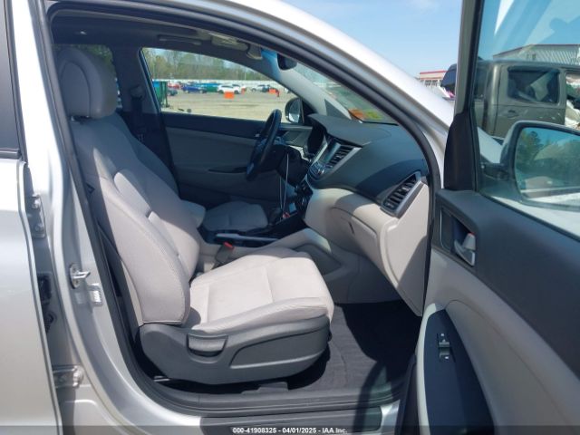 KM8J33A24JU727547 Hyundai Tucson Value
