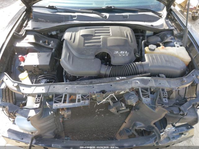 2C3CDXBG4KH664518 Dodge Charger Sxt Rwd