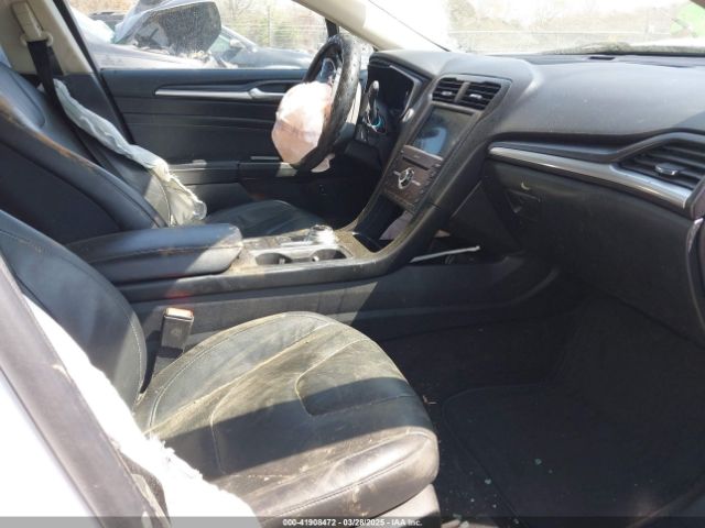 3FA6P0RU9KR126815 Ford Fusion Hybrid Titanium
