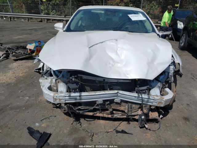 3FA6P0RU9KR126815 Ford Fusion Hybrid Titanium