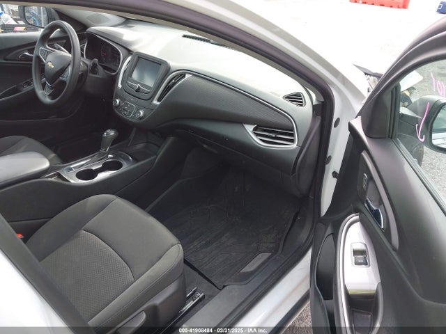 1G1ZB5ST8JF235985 Chevrolet Malibu 1ls