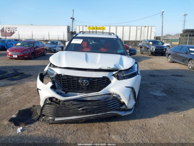 5TDJZRBH9NS184490 Toyota Highlander Xse