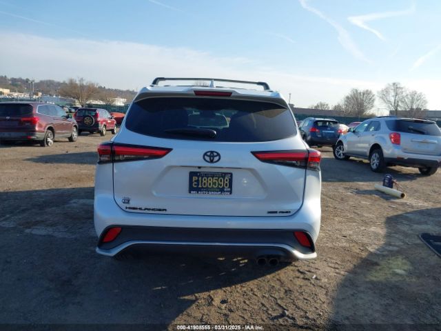 5TDJZRBH9NS184490 Toyota Highlander Xse