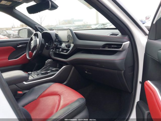 5TDJZRBH9NS184490 Toyota Highlander Xse