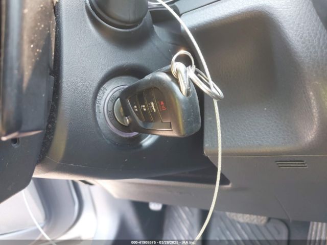 4T1G11AKXNU686447 Toyota CAMRY SE