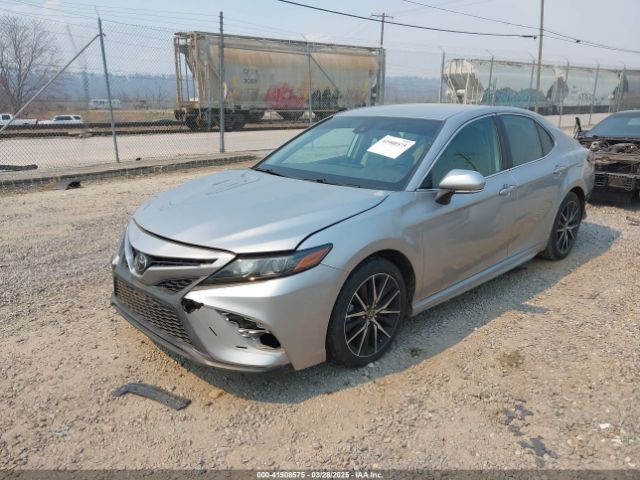 4T1G11AKXNU686447 Toyota CAMRY SE
