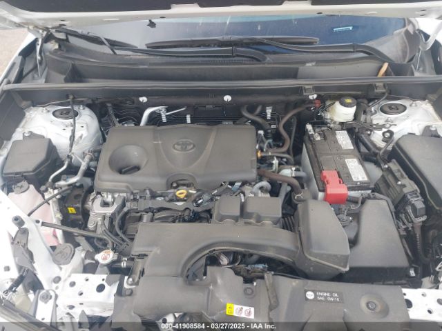 2T3P1RFV9RW459023 Toyota Rav4 Xle
