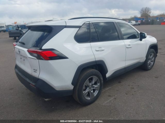 2T3P1RFV9RW459023 Toyota Rav4 Xle