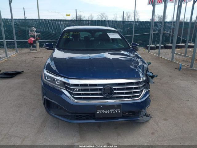 1VWMA7A35MC018415 Volkswagen Passat 2.0t R-line