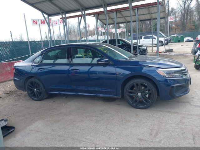 1VWMA7A35MC018415 Volkswagen Passat 2.0t R-line
