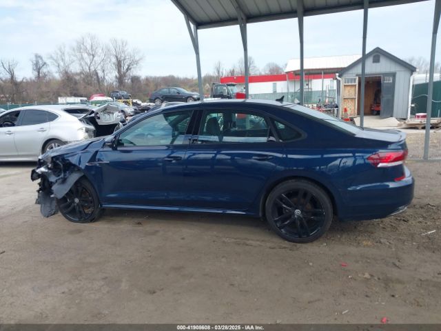 1VWMA7A35MC018415 Volkswagen Passat 2.0t R-line