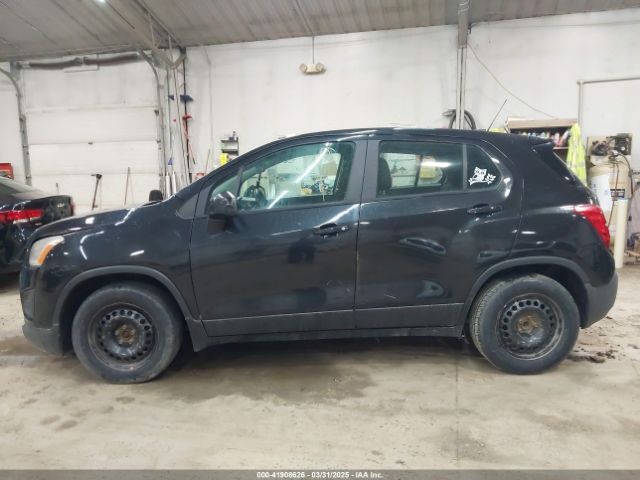KL7CJKSB8FB082235 Chevrolet Trax 1ls