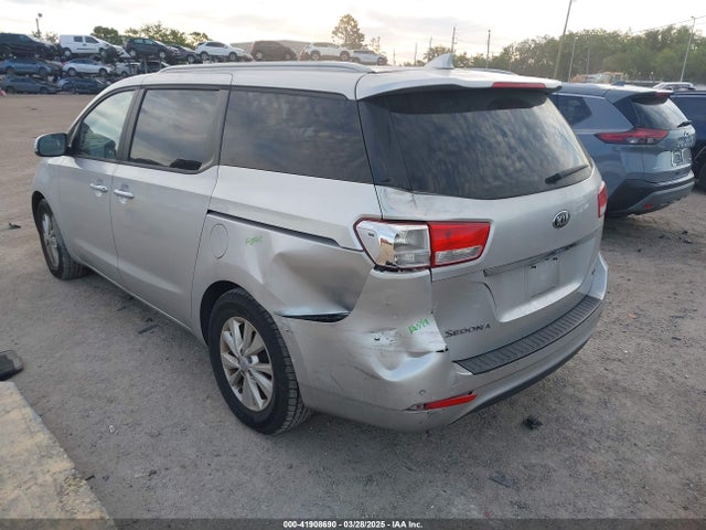 KNDMB5C13G6179817 KIA SEDONA LX
