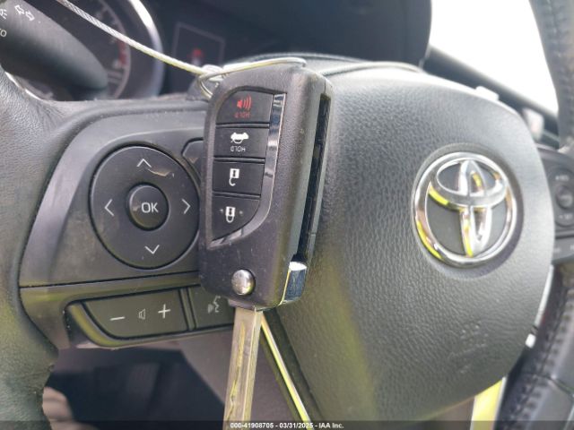 4T1B11HK5KU207427 Toyota CAMRY SE