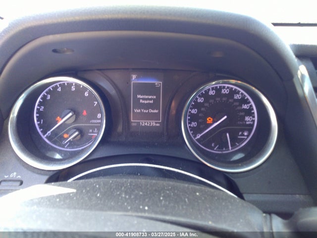 4T1B11HK5KU740975 Toyota CAMRY SE