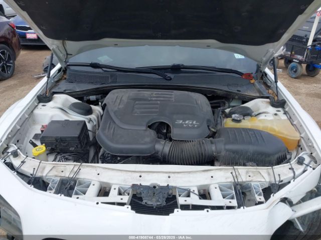 2C3CCABGXJH240081 Chrysler 300 300s