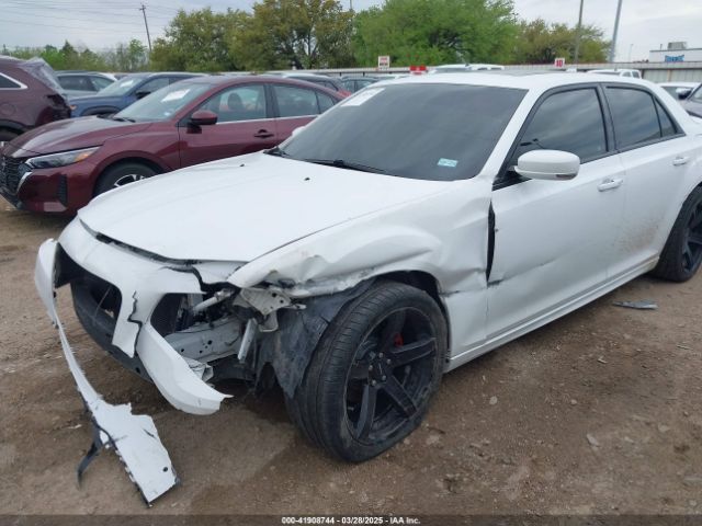 2C3CCABGXJH240081 Chrysler 300 300s