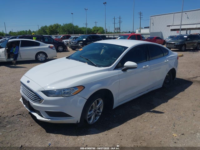 Ford FUSION SE 2018 3FA6P0HD6JR240013 Image 2