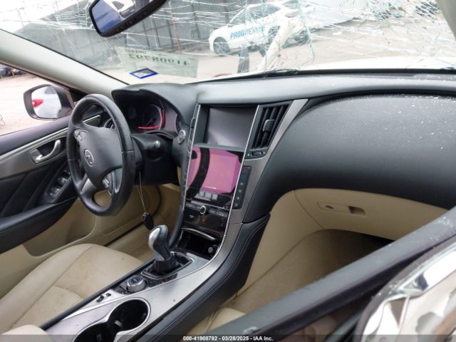 JN1EV7AP9HM732825 Infiniti Q50 3.0t Premium