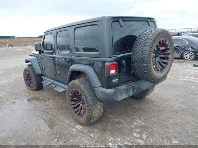 1C4HJXDG0NW133801 Jeep Wrangler Unlimited Sport S 4x4