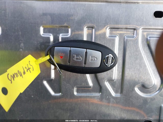 KNMAT2MV3FP552329 Nissan ROGUE SV