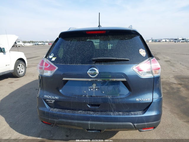 KNMAT2MV3FP552329 Nissan ROGUE SV