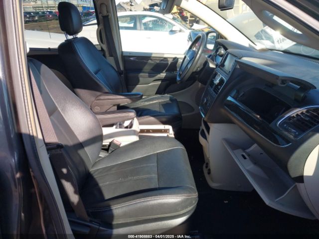 2C4RC1BG5GR207496 Chrysler Town & Country Touring