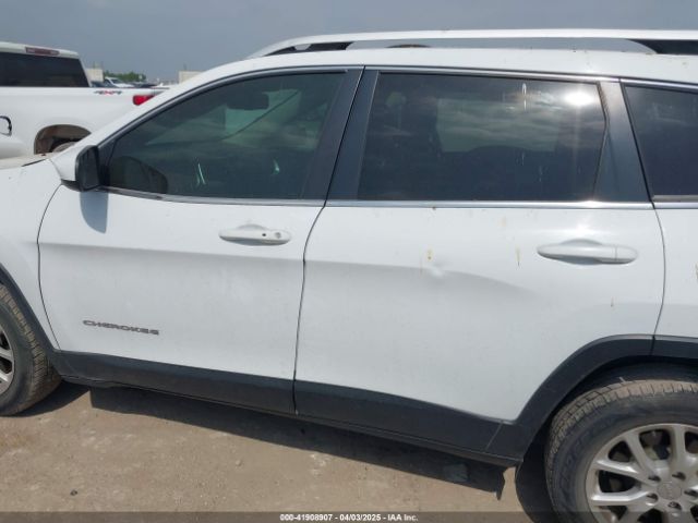 1C4PJLLX2JD557198 Jeep Cherokee Latitude Plus Fwd