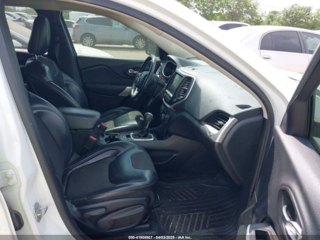 1C4PJLLX2JD557198 Jeep Cherokee Latitude Plus Fwd