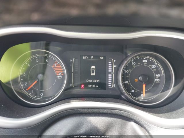 1C4PJLLX2JD557198 Jeep Cherokee Latitude Plus Fwd