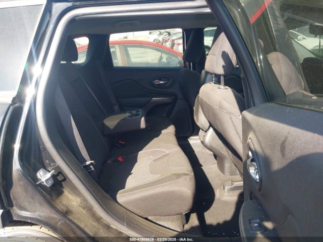 1C4PJLCB2LD552784 Jeep Cherokee Latitude Fwd