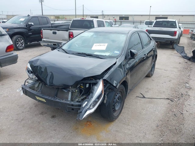 Toyota COROLLA LE 2016 5YFBURHE1GP420819 Image 2