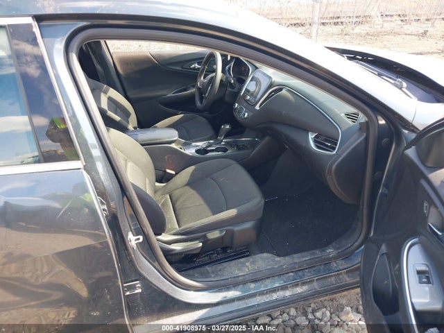 1G1ZF5SU3KF184670 Chevrolet MALIBU HYBRID