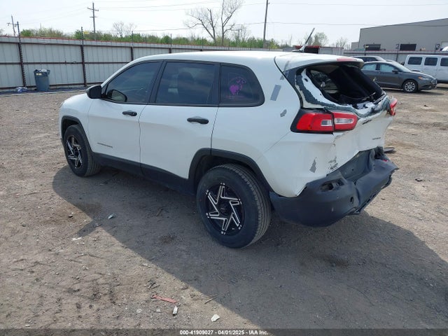 1C4PJMAB1GW218412 Jeep Cherokee Sport