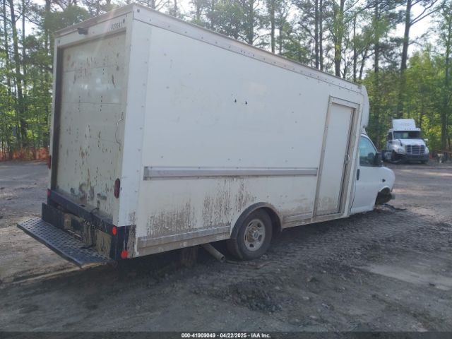 2019 GMC SAVANA CUTAWAY 1GD07SFP1K1295775 Photo 3
