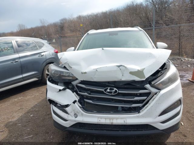 KM8J33A42JU759494 Hyundai TUCSON SEL