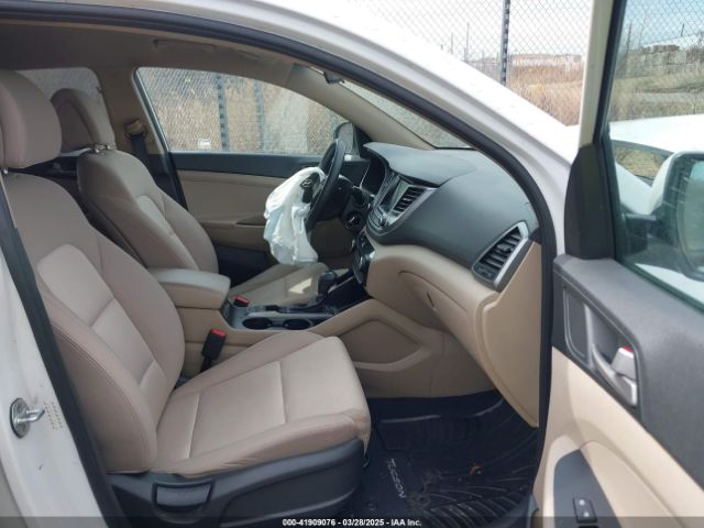 KM8J33A42JU759494 Hyundai TUCSON SEL